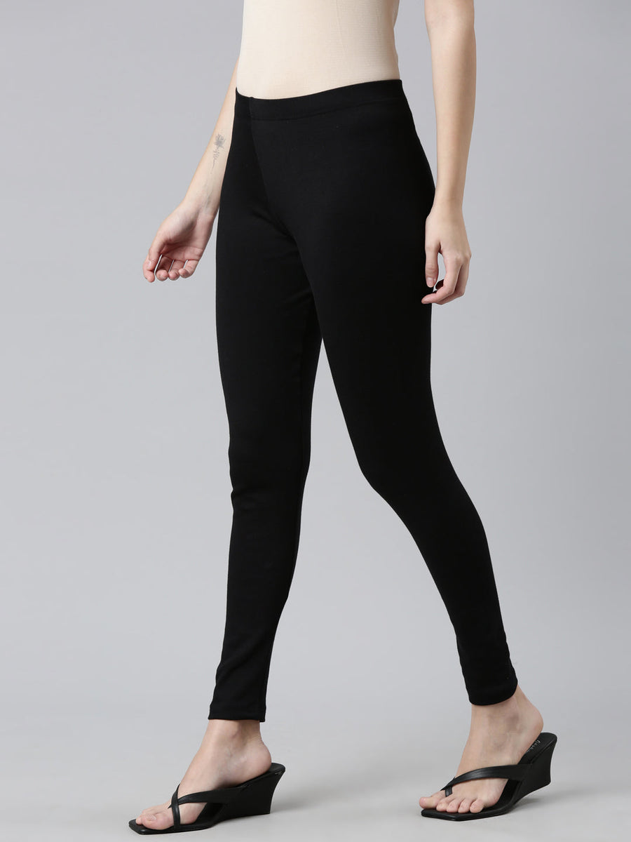 Women Solid Black Ribbed Warm Leggings