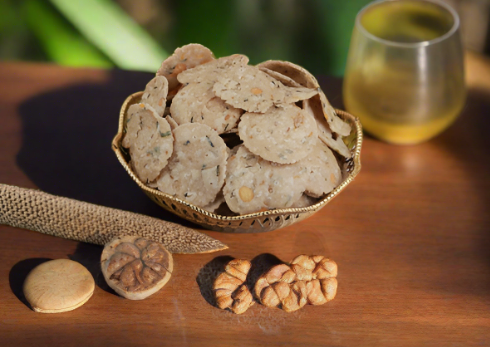 Barnyard Millet Chakkalu/Garelu(ఊదల గారెలు)