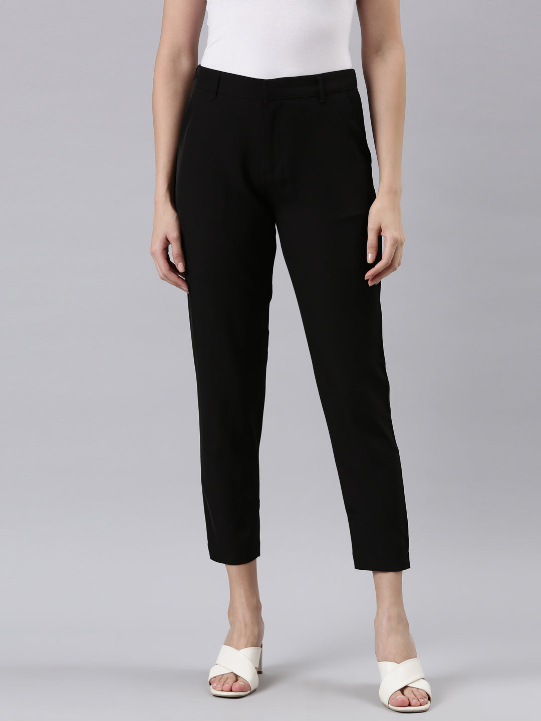 Women Solid Black Crepe Pants