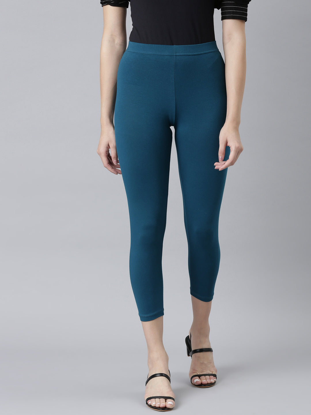 Go Colors Women Solid Cotton Cropped Leggings (Size - S, Navy) in Mumbai at  best price by Naigara Dresses - Justdial