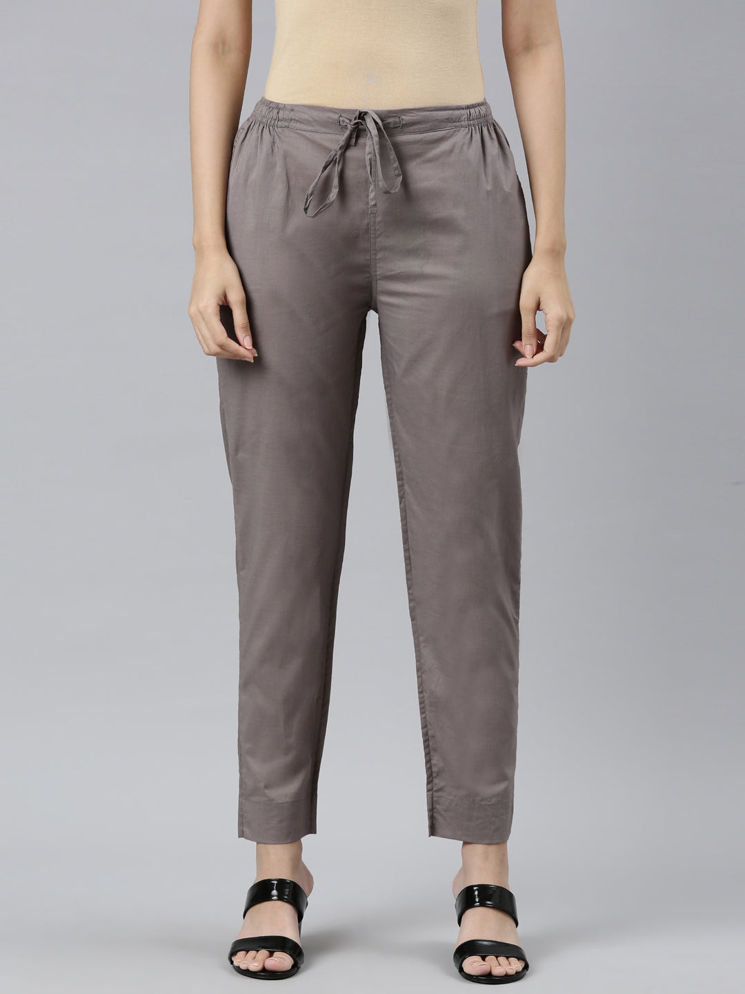 Women Solid Medium Grey Mid Rise Cotton Pants