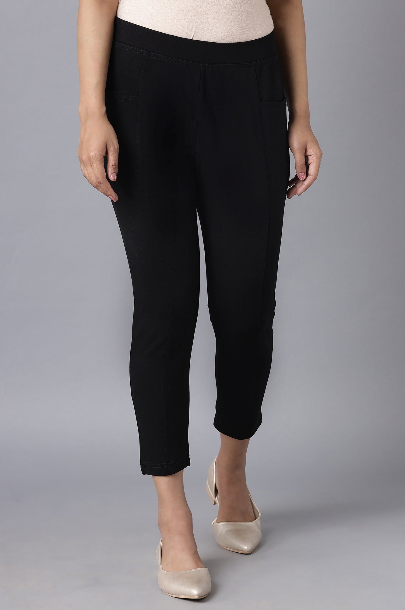 Black Solid Straight Fit Tights With Elasticated Waistband