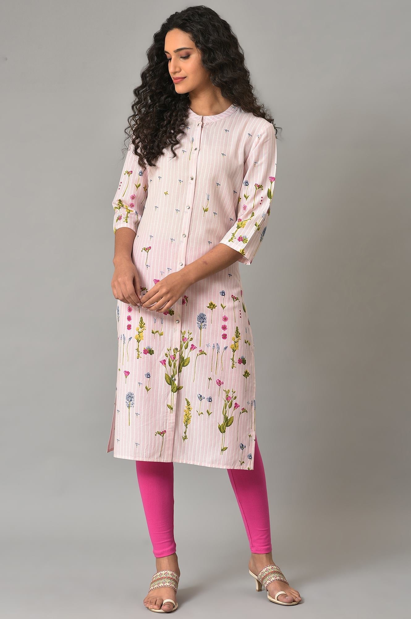 Light Pink Floral Printed Plus Size kurta In Mandarin Collar