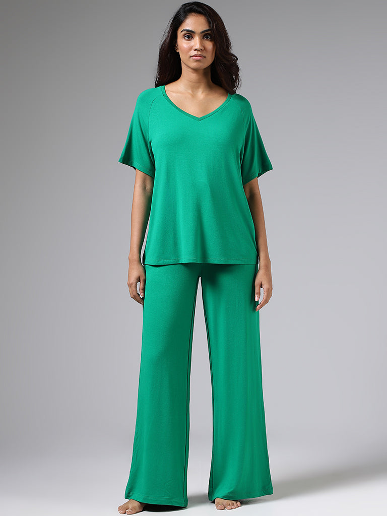 Wunderlove Solid Bright Green Supersoft T-Shirt – Cherrypick