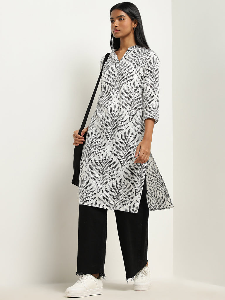 Utsa White Leaf Printed A-Line Cotton Kurta