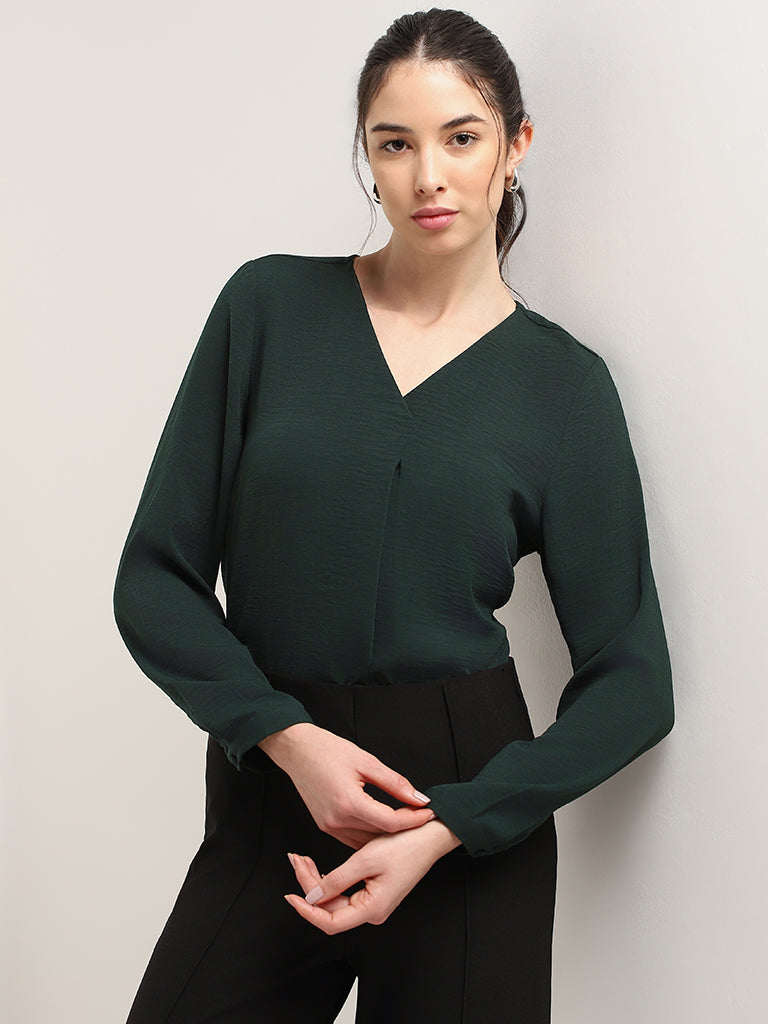 Wardrobe Solid Green V Neck Top