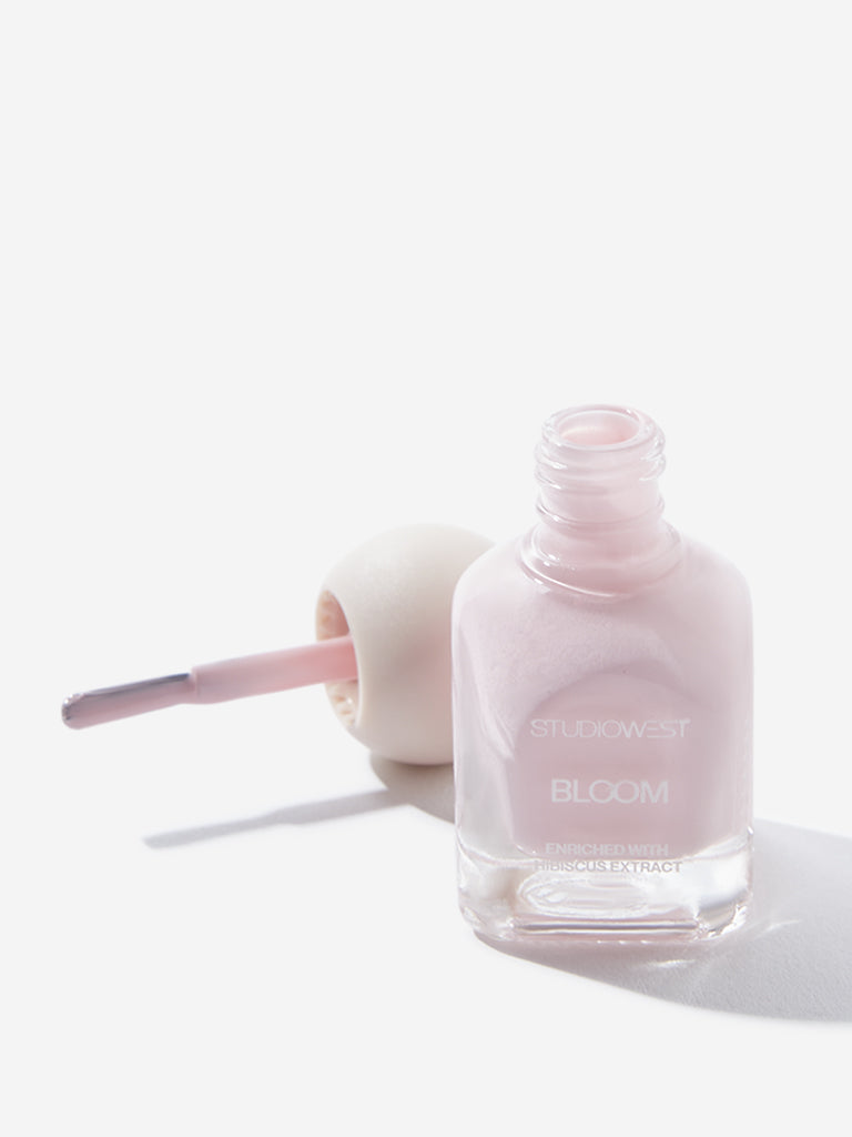 Studiowest Bloom Creme Pink- 06 Lotus Nail Colour - 9 ML