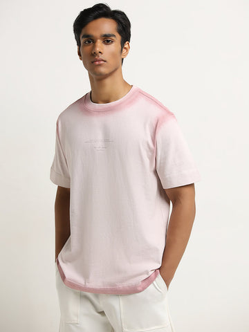 Studiofit Light Pink Text Design Relaxed-Fit T-Shirt