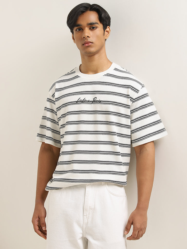 Nuon Black & White Striped Relaxed-Fit T-Shirt