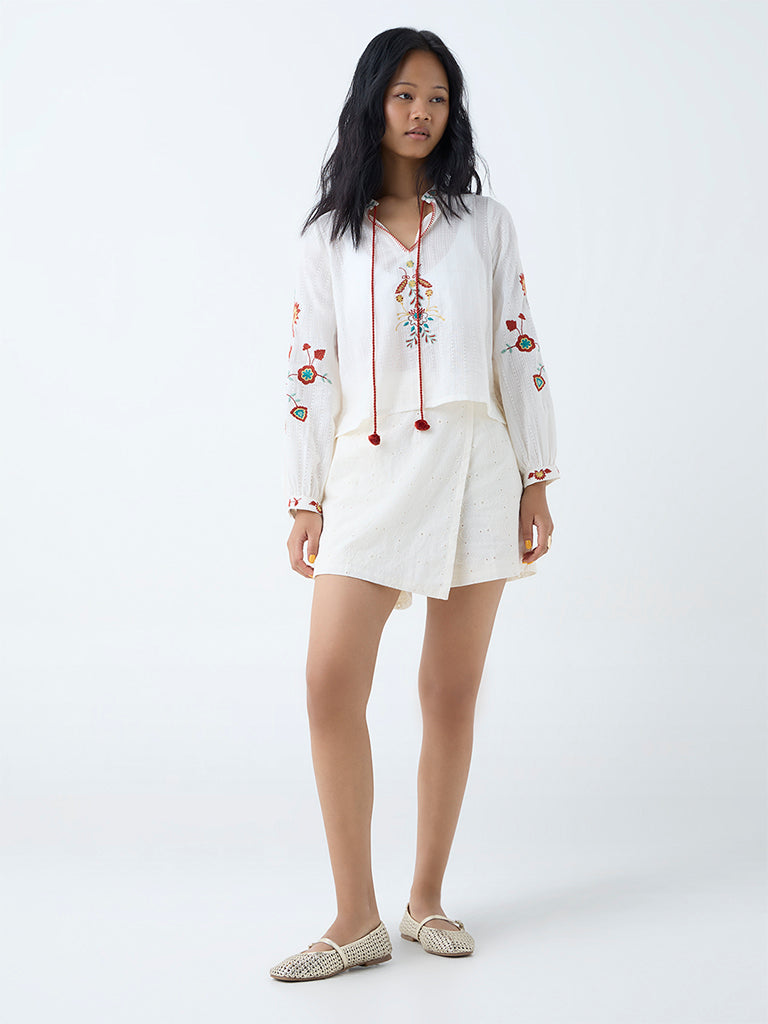 Bombay Paisley Off-White Floral Embroidered Cotton Skorts