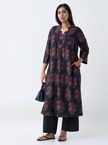 Diza Black Floral Detailed A-Line Kurta