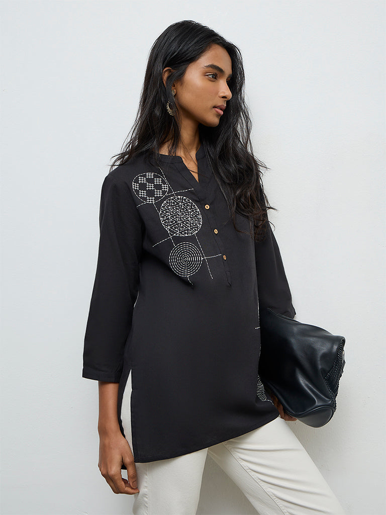 Utsa Black Embroidered Cotton-Blend Kurti