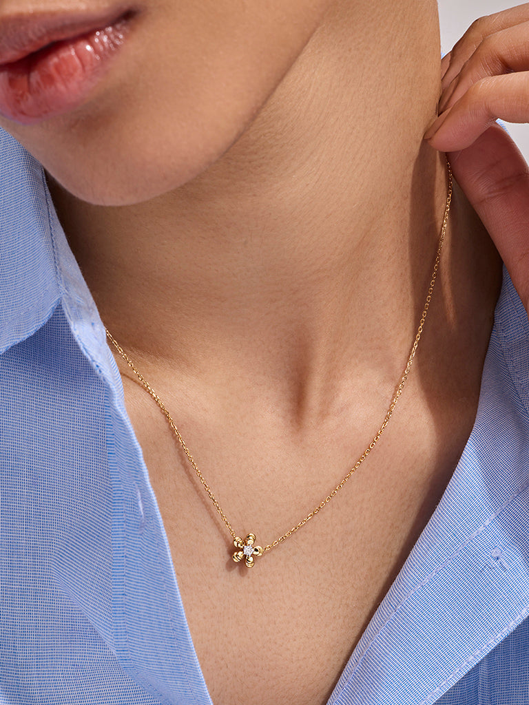 Yellow Lab Diamond Flower Necklace