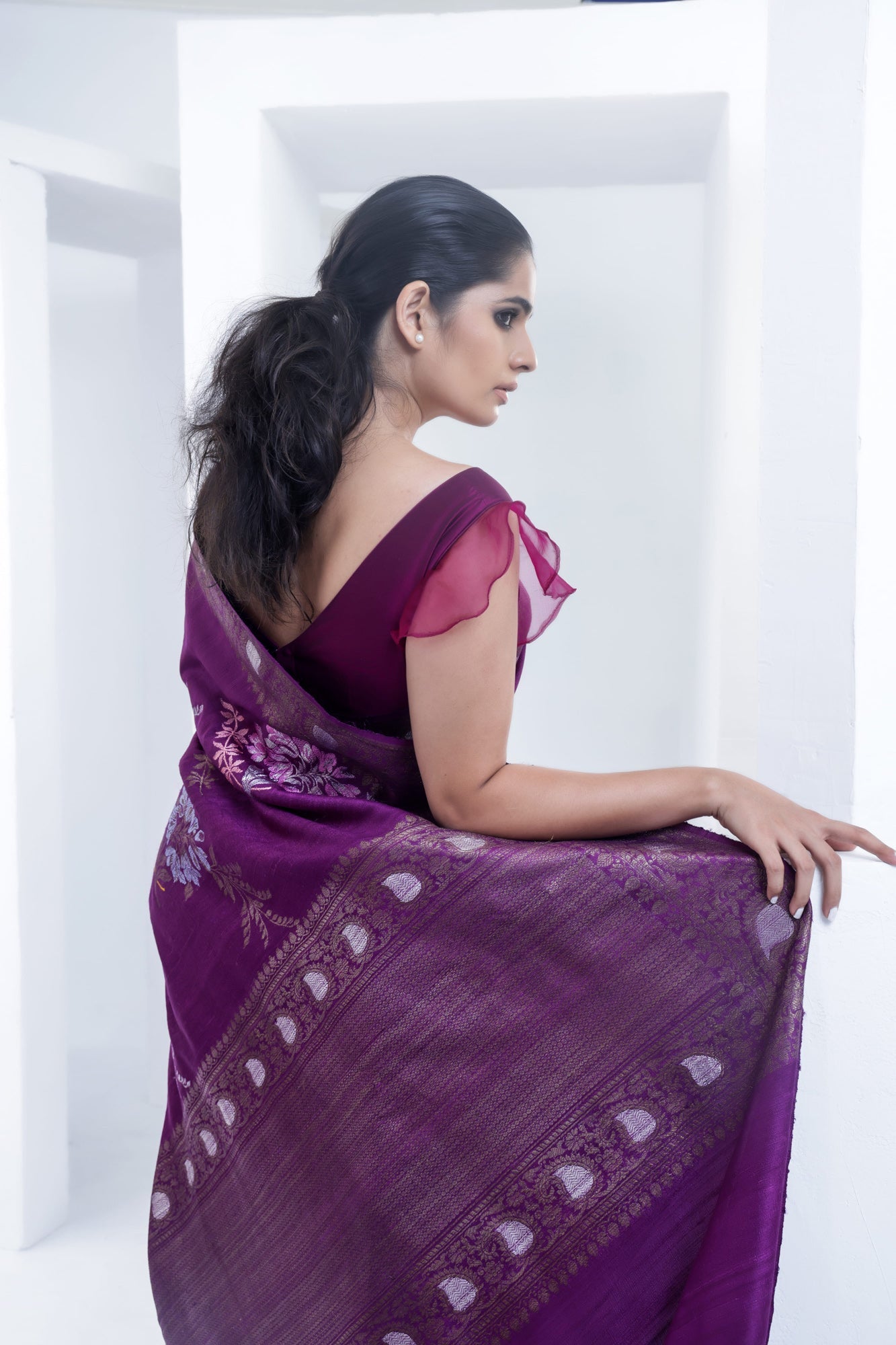 Raven Black Woven Jamdani Tussar Silk Saree - Urban Womania