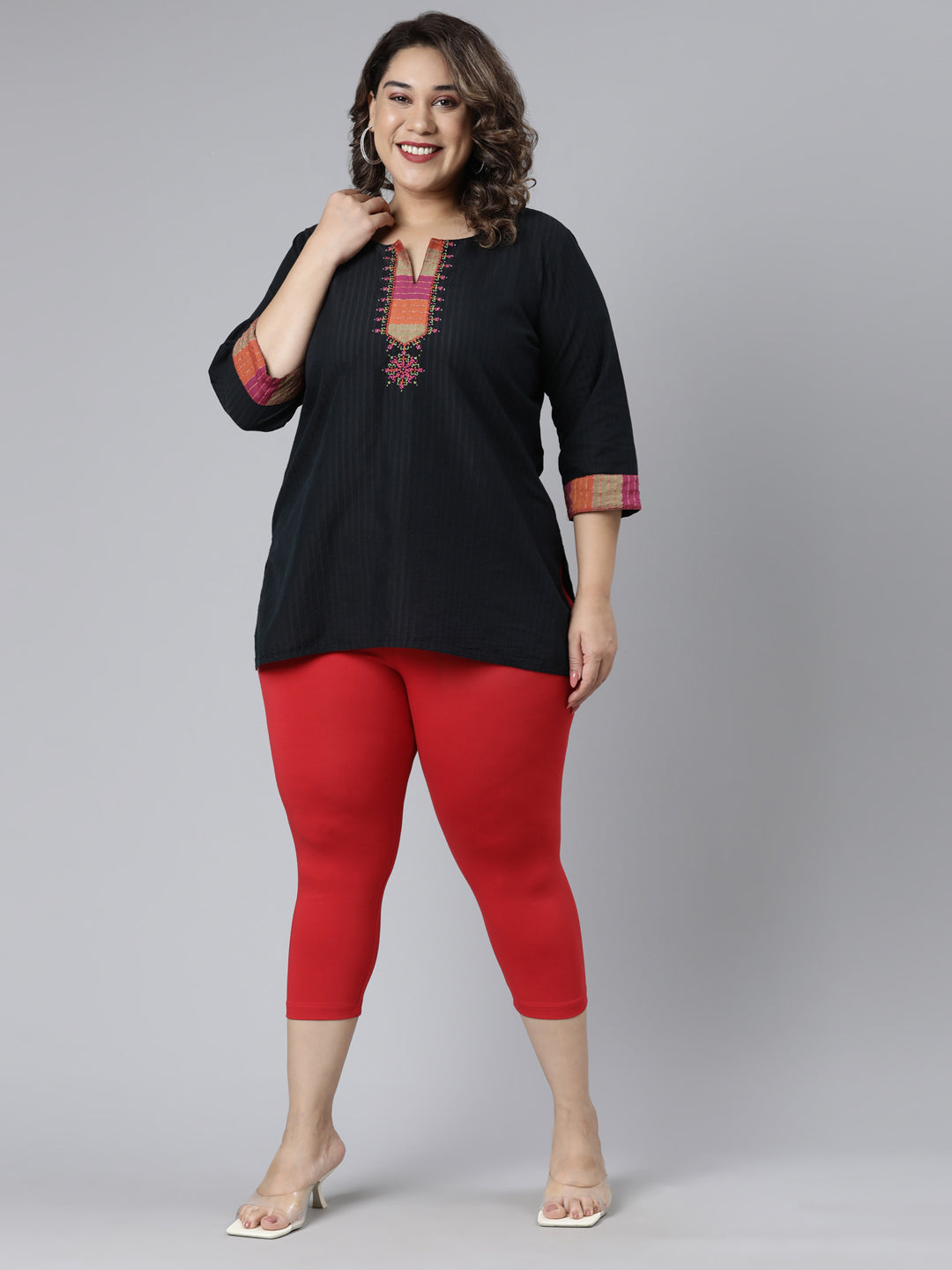 Women Solid Dark Red Cotton Cropped Leggings