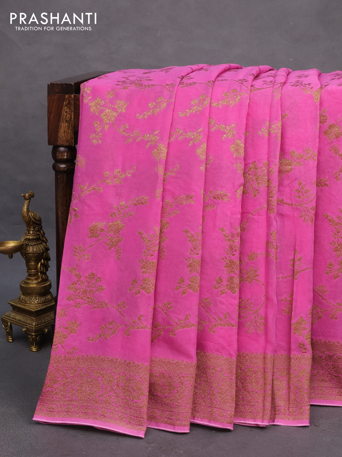 Banarasi semi crepe saree pink with allover thread & zari weaves and woven border