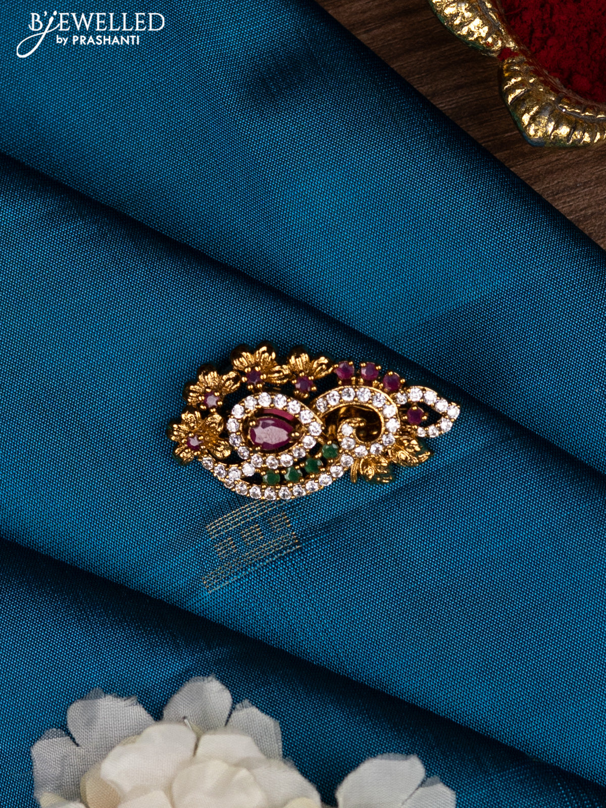 Antique saree pin with kemp and cz stones