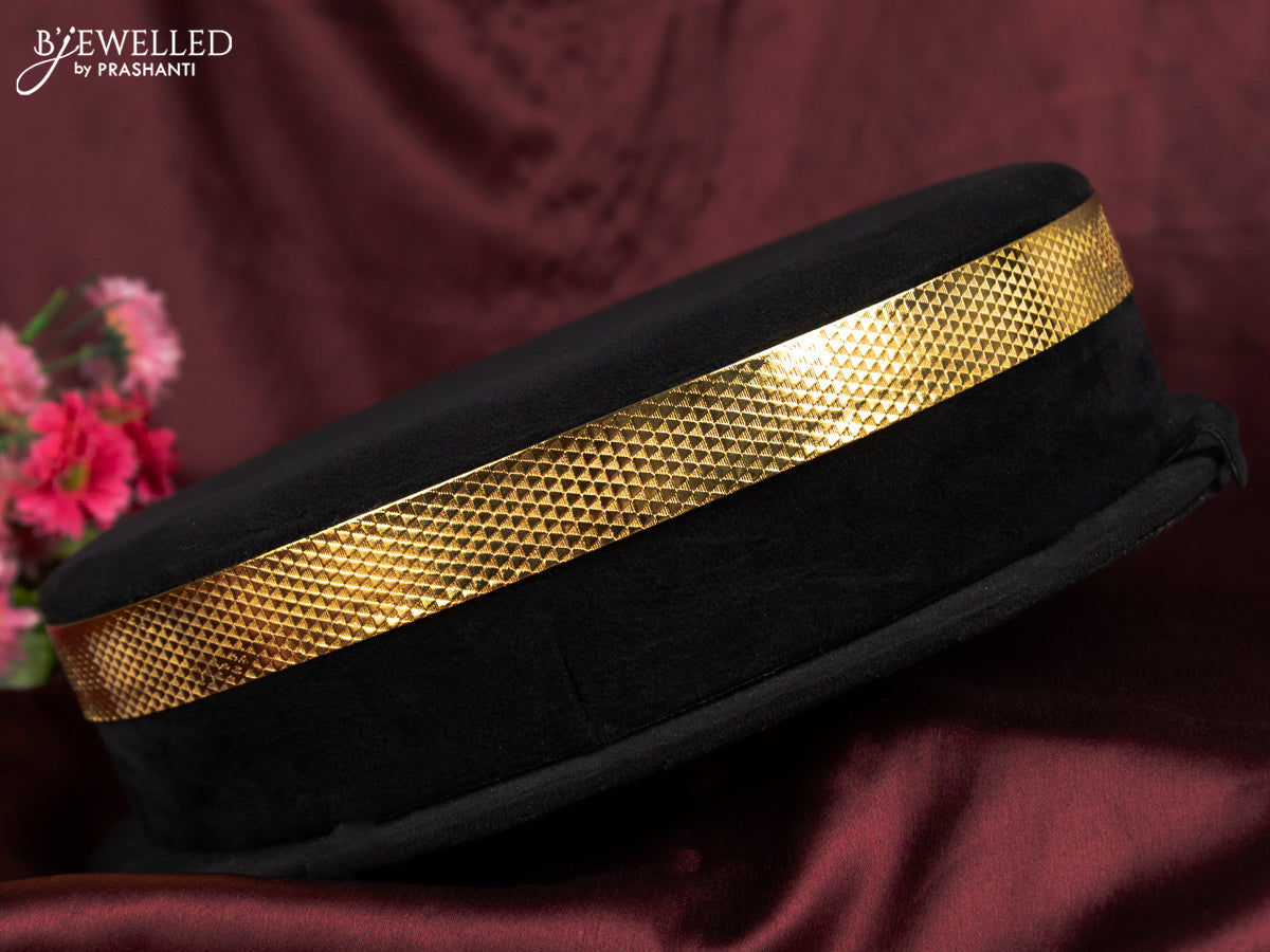 Antique hip blet with self embosse design