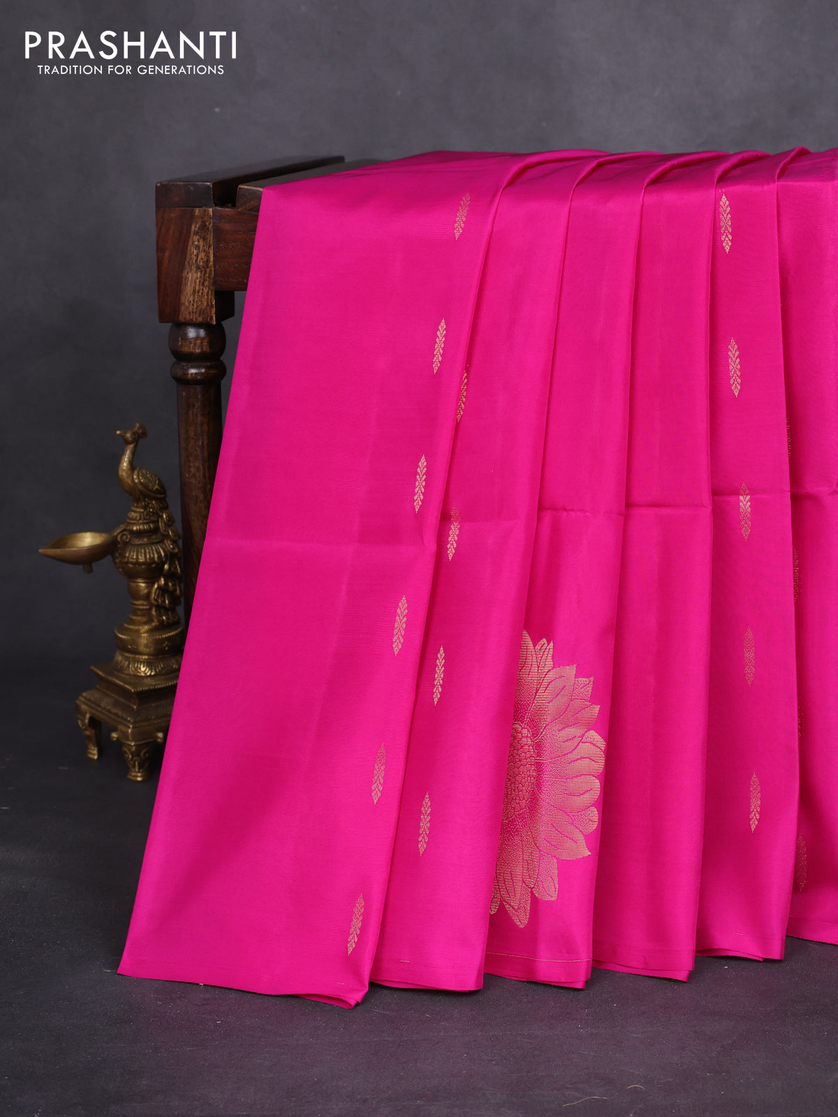 Kanchipuram soft silk saree pink with allover zari woven buttas and zari woven floral butta border