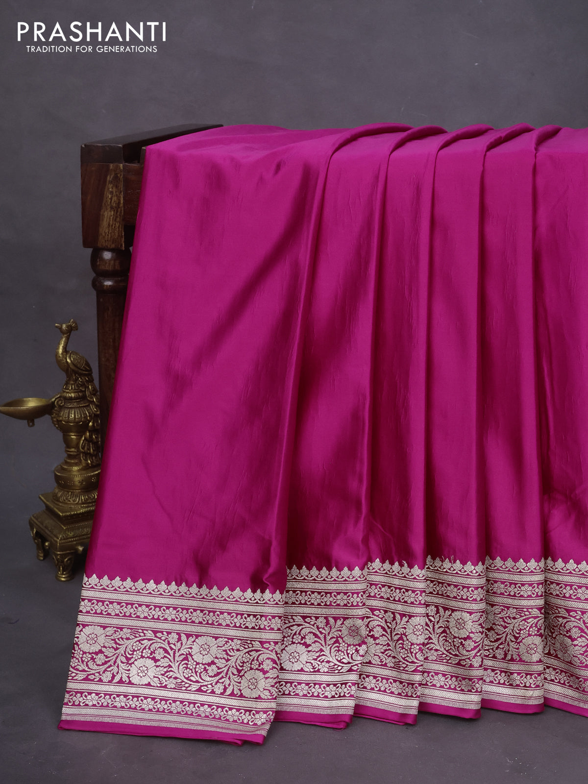 Banarasi crush crepe saree pink with plain body and zari woven border