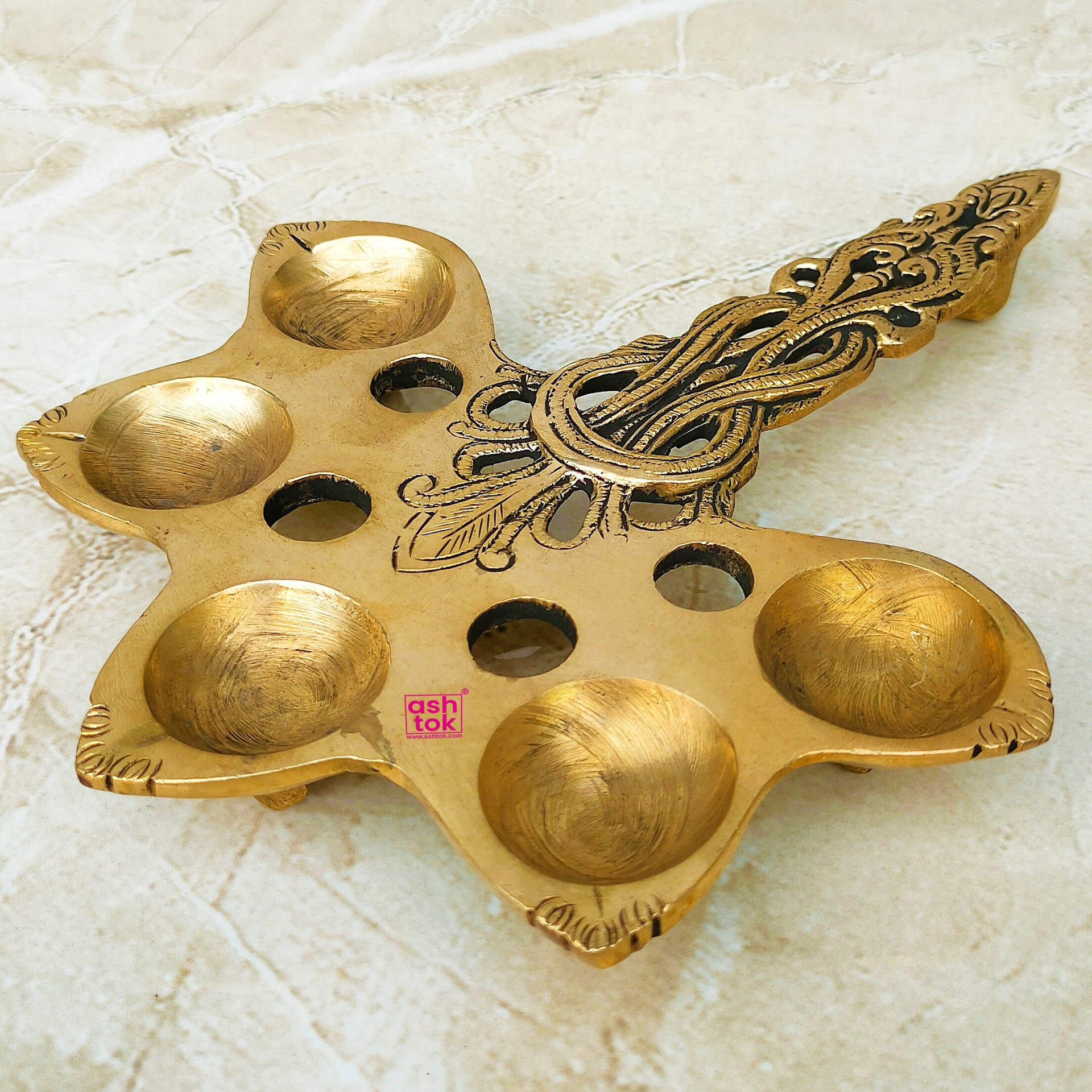 Antic Aarthi Spoon, Brass Panchbatti Aarthi Diya Spoon