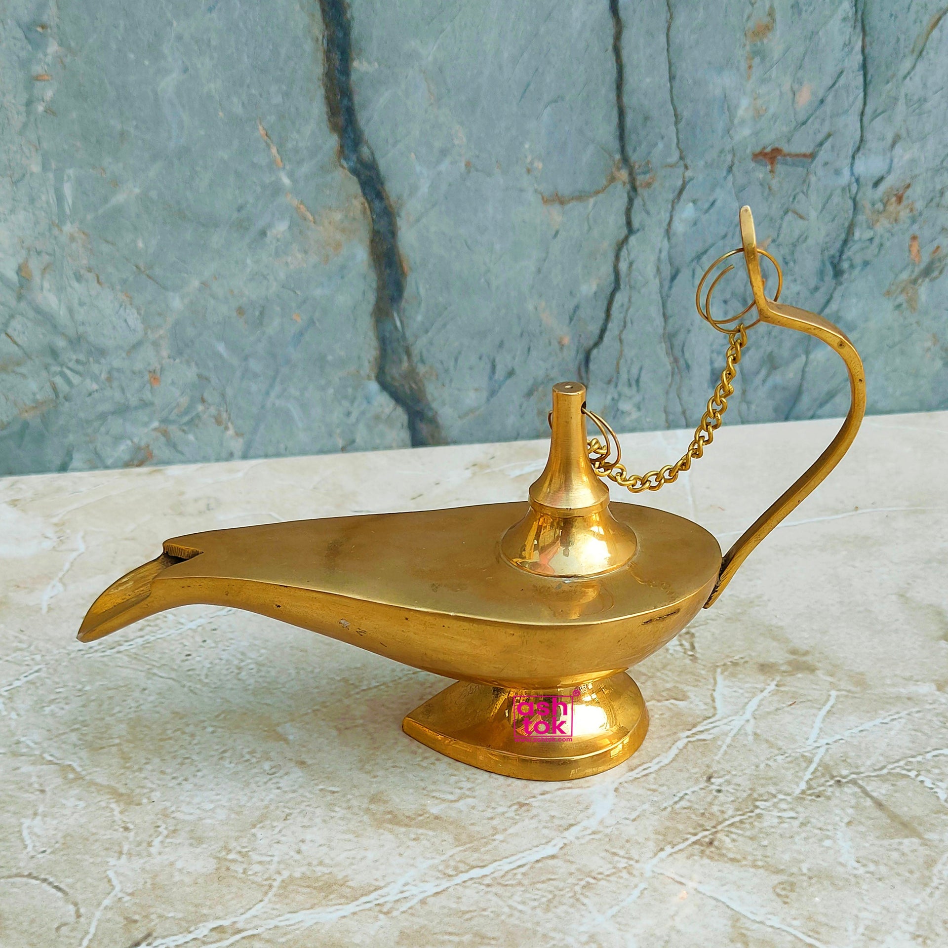 Vintage Brass Aladdin Oil Lamp