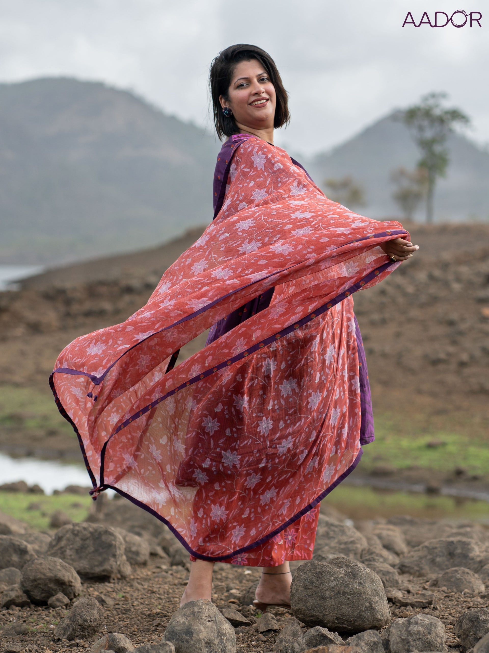 Misty Finchling Dupatta