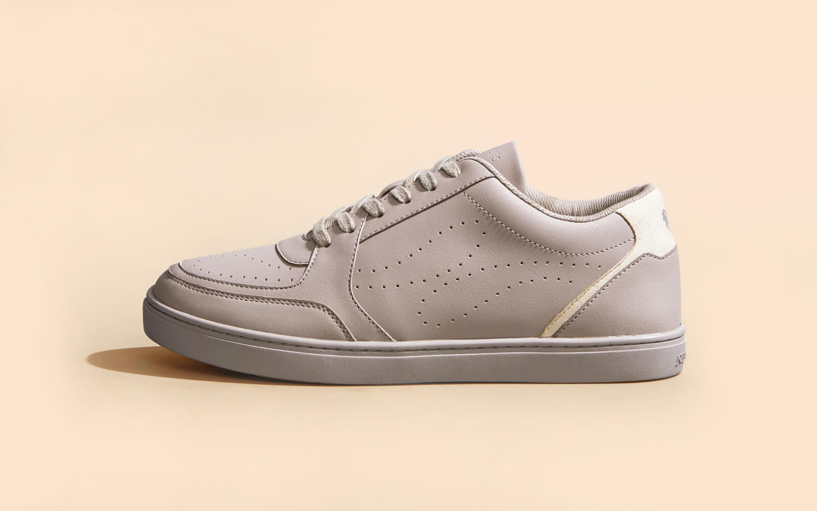 Casual Pop Sneakers : Taupe