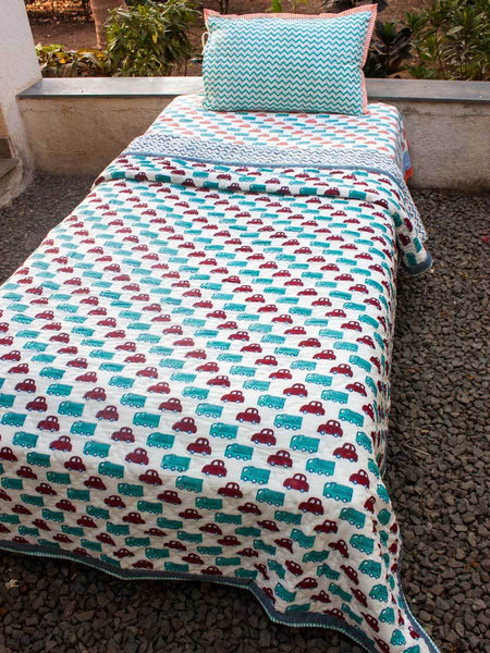 How to use the Convertible Cotton Quilt