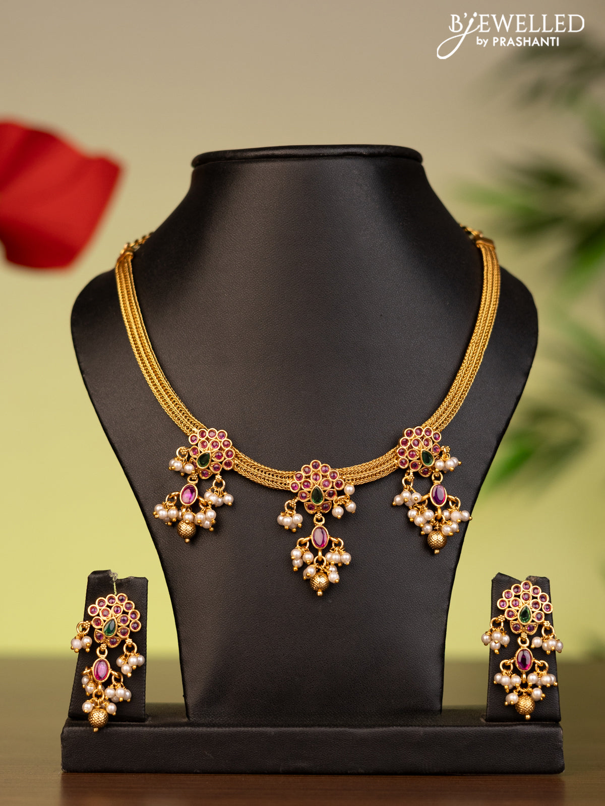 Antique attigai necklace with kemp stones and pearl & golden beads hanging