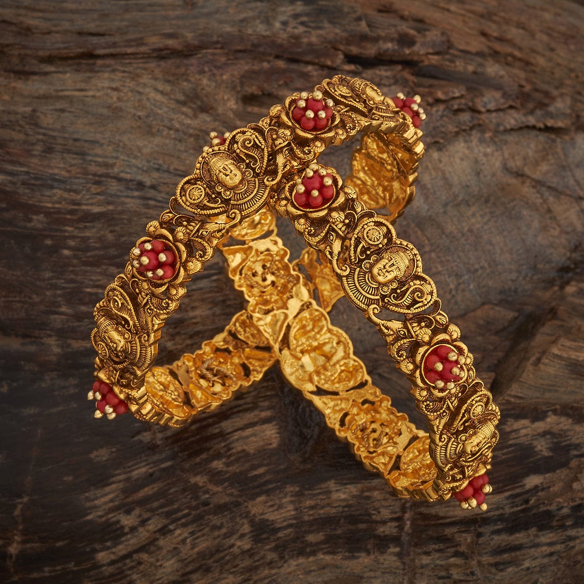 Antique Bangle 182511