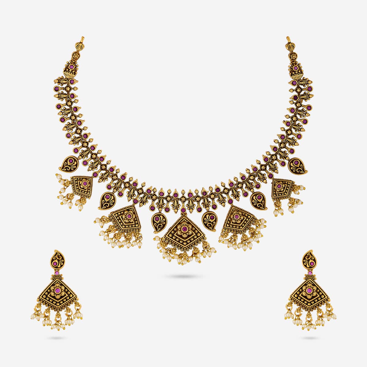 Antique Necklace 195051