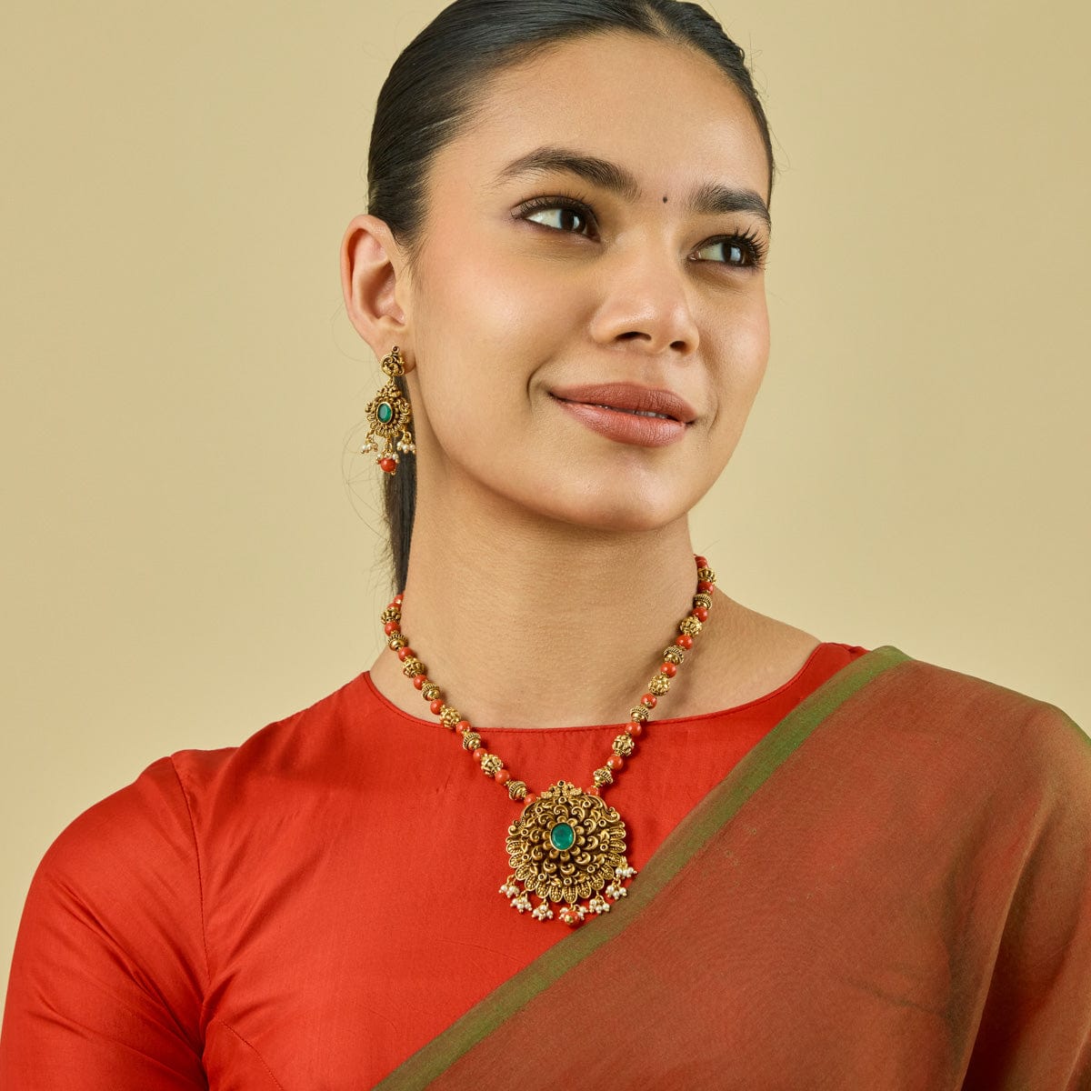 Antique Necklace 182529