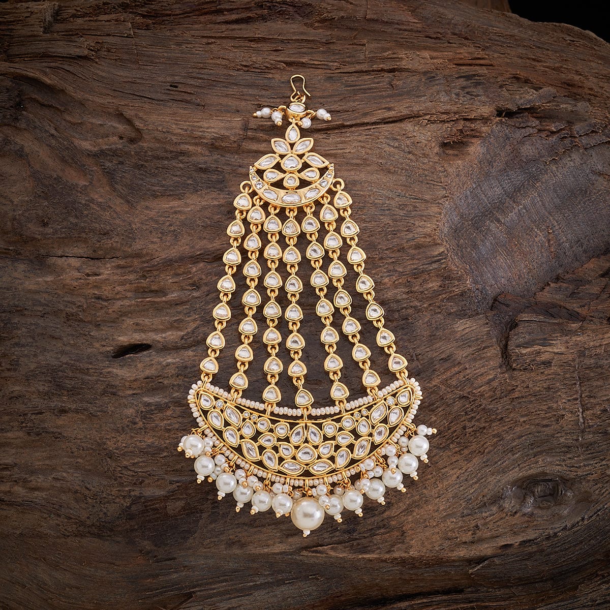 Kundan hot sale brooch design