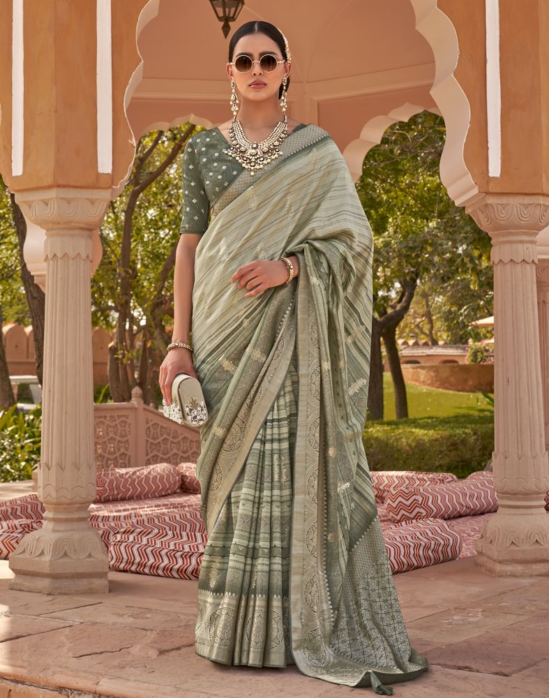 Buy Mehndi Green Handwoven Kanjivaram Silk Saree T288246