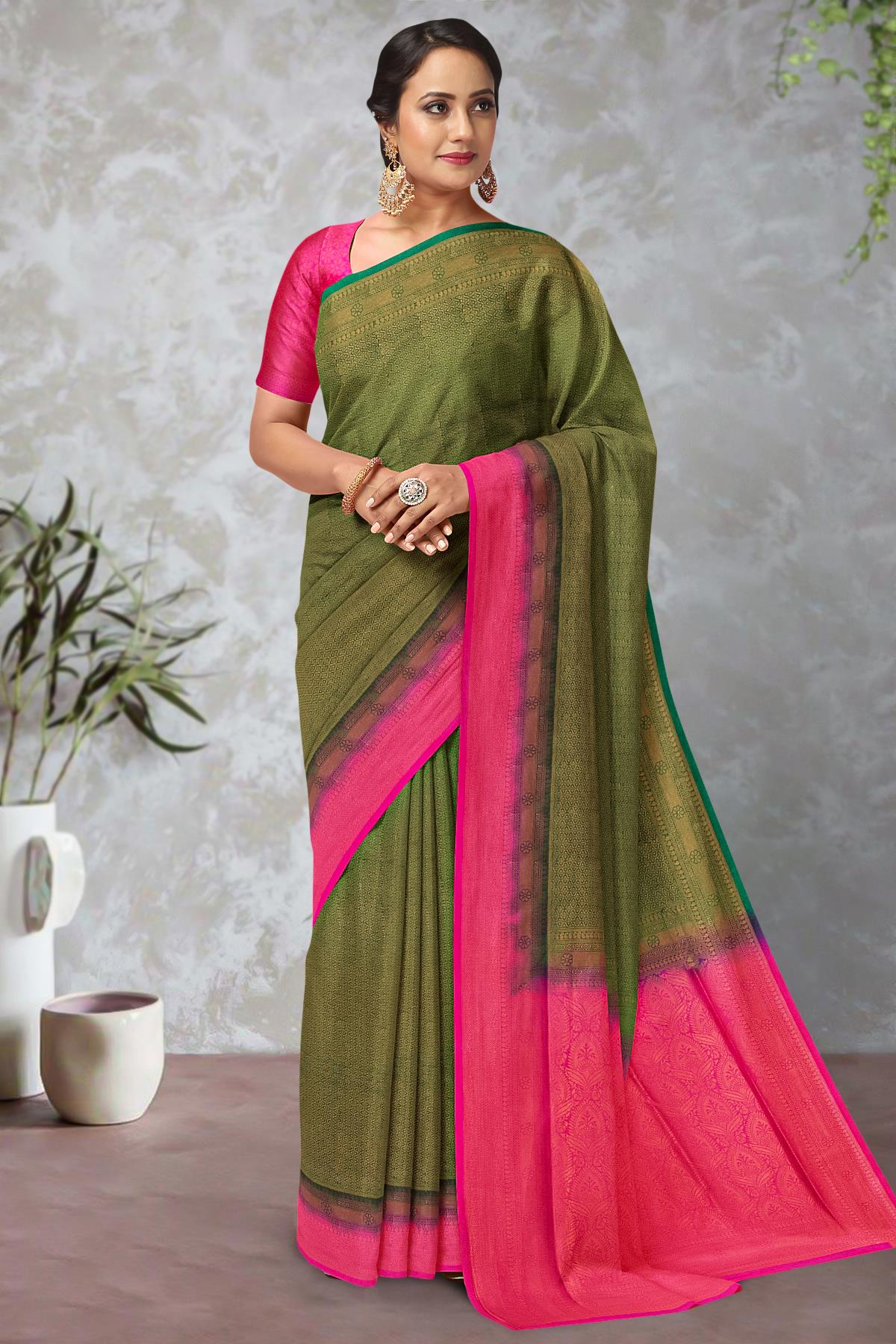 Exceptional Dark Green Soft Silk Saree With Glowing Blouse Piece –  LajreeDesigner