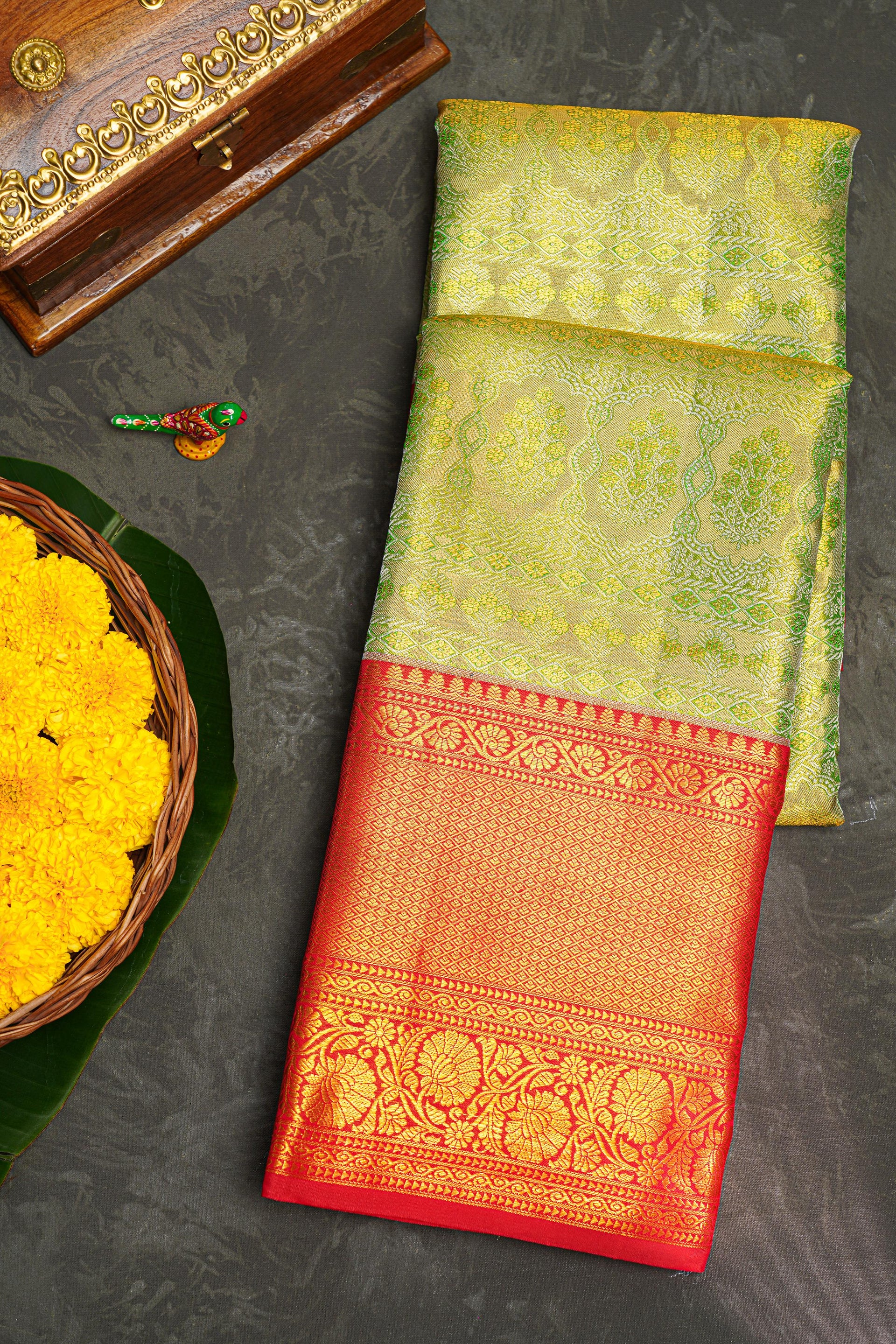 GREEN and RED FLORAL JAAL SILK Saree with KANCHIPURAM