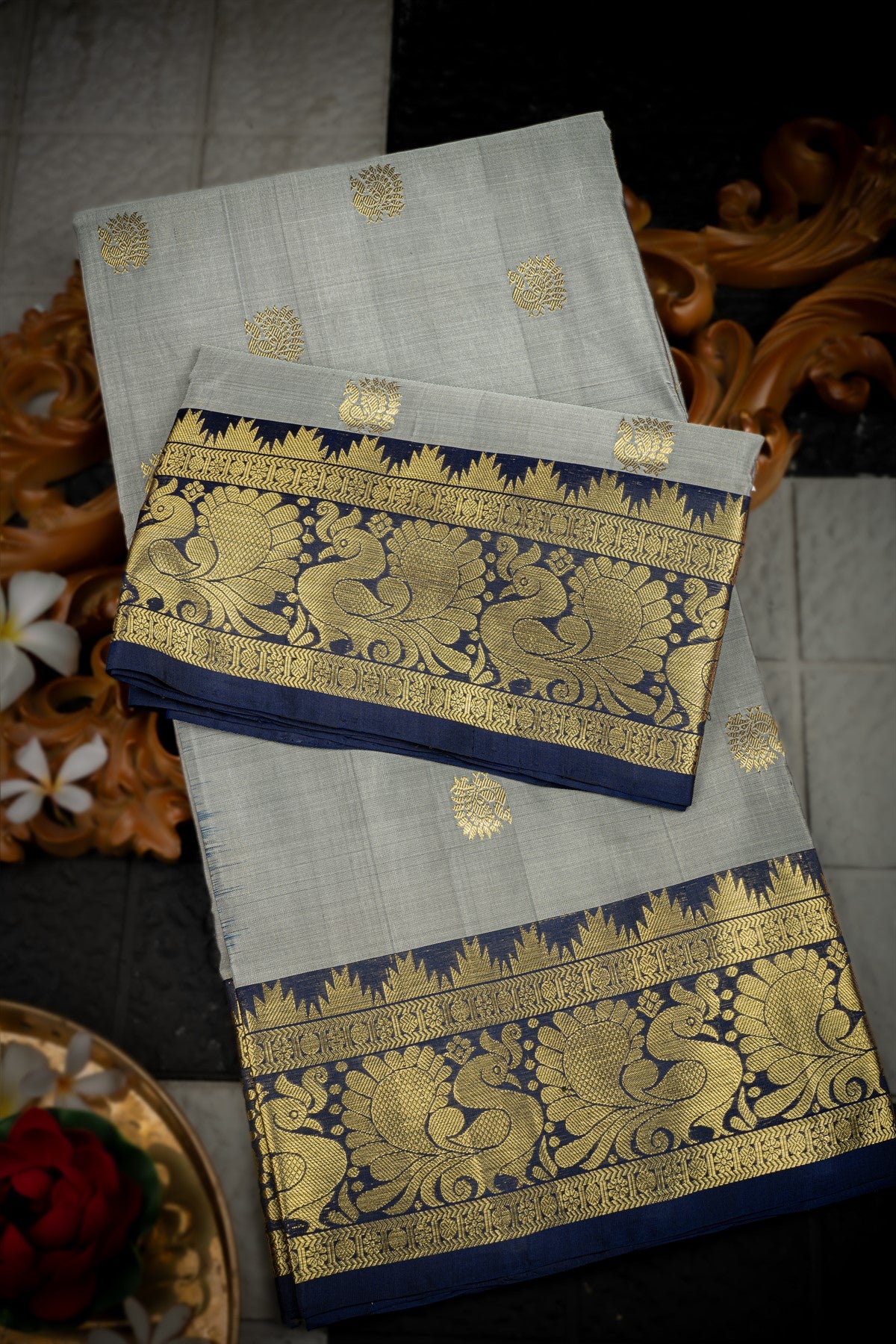 Venkatagiri Silk Light Grey Saree