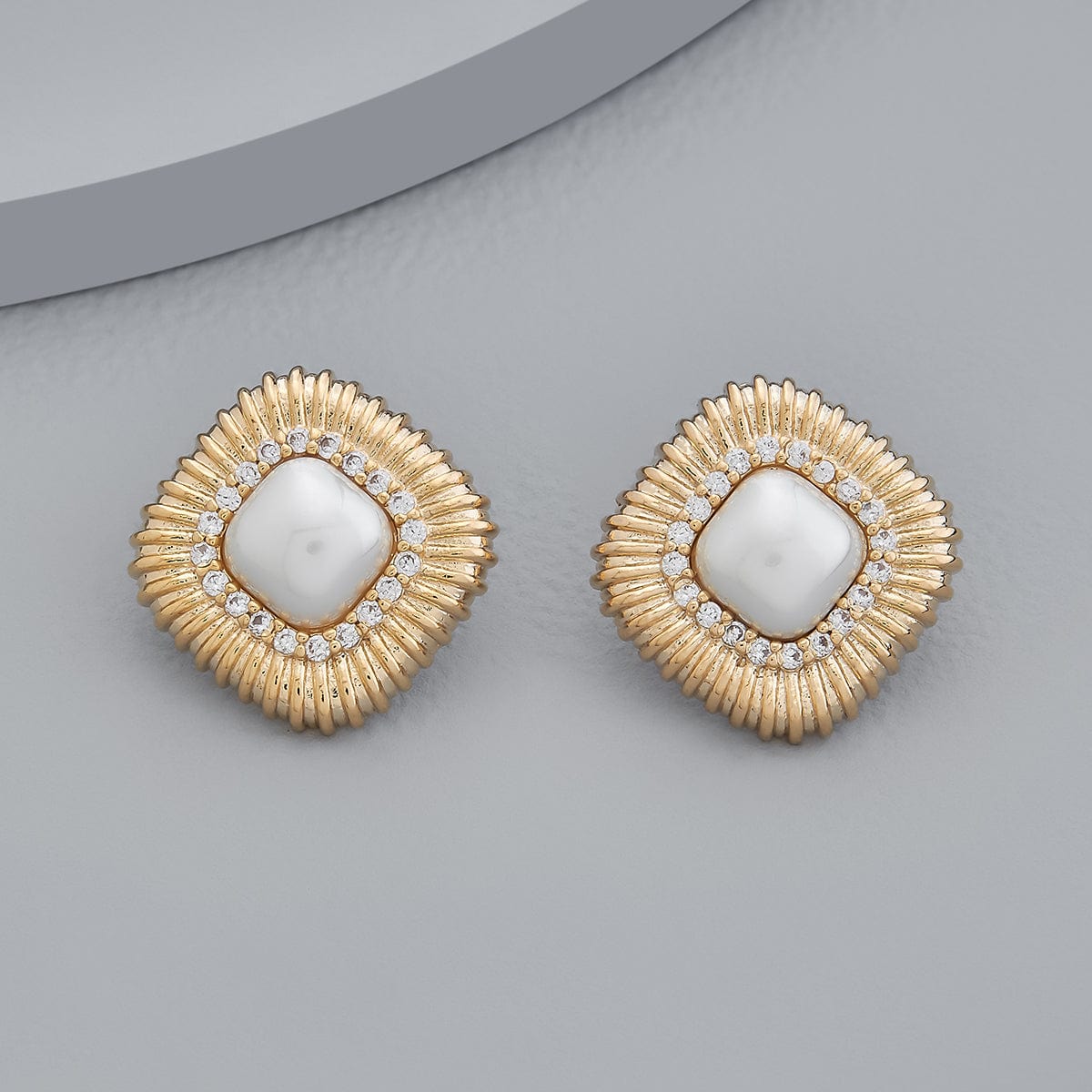 Trendy Earring 171733