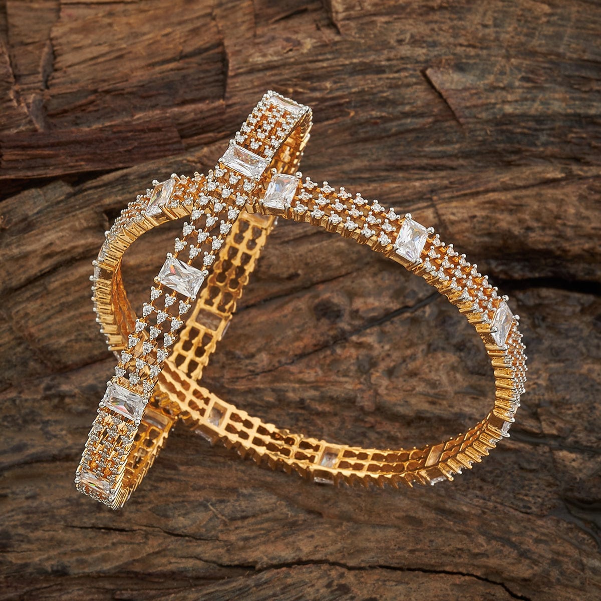 Zircon Bangle 170639