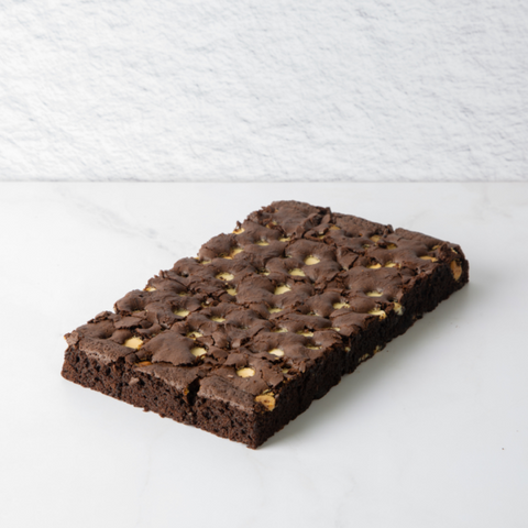 Labonel Fine Baking Classic Brownies with White Chocolate