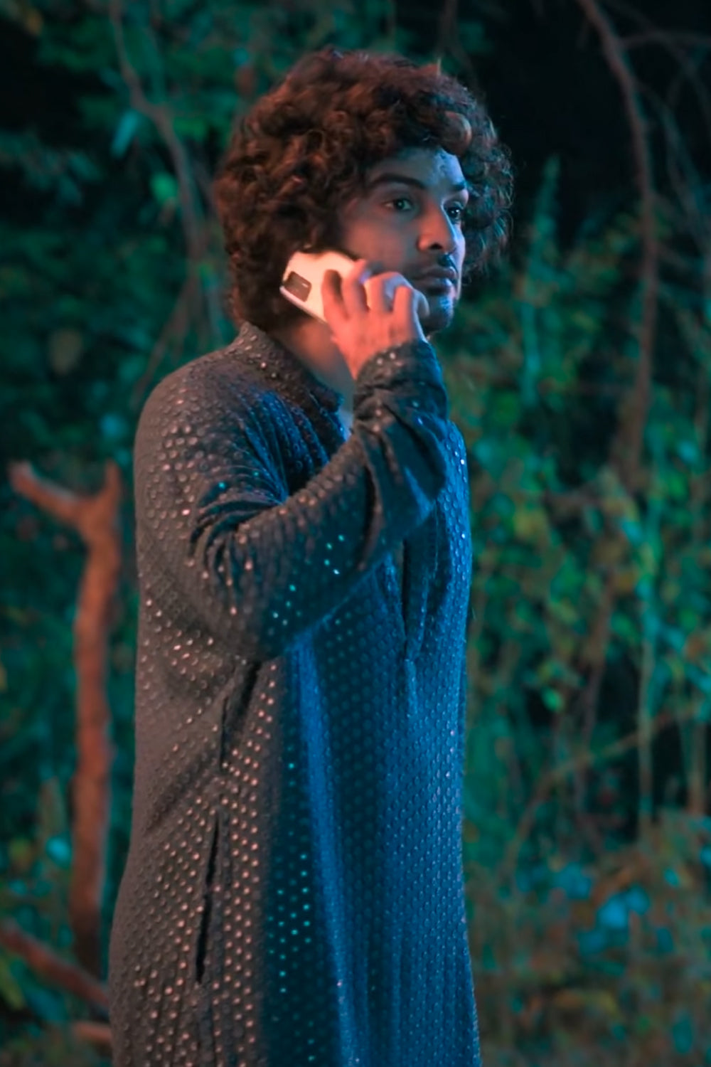 dj tillu birthday dress Authentic and original DJ Tillu Kurta from the movie DJ Tillu Designed by @mounagummadi, our co-founder and celebrity stylist. A perfect choice to stand out at events and gatherings. Guaranteed attention-grabber. Get