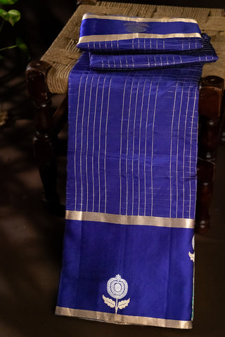 Varamahalakshmi Royal Blue & Gold Matka Checks Saree