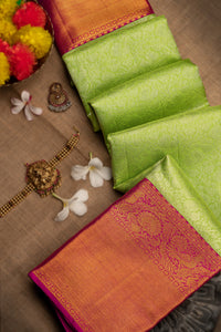 Mandir Parrot Green & Magenta Kanchipuram Floral Jaal Saree