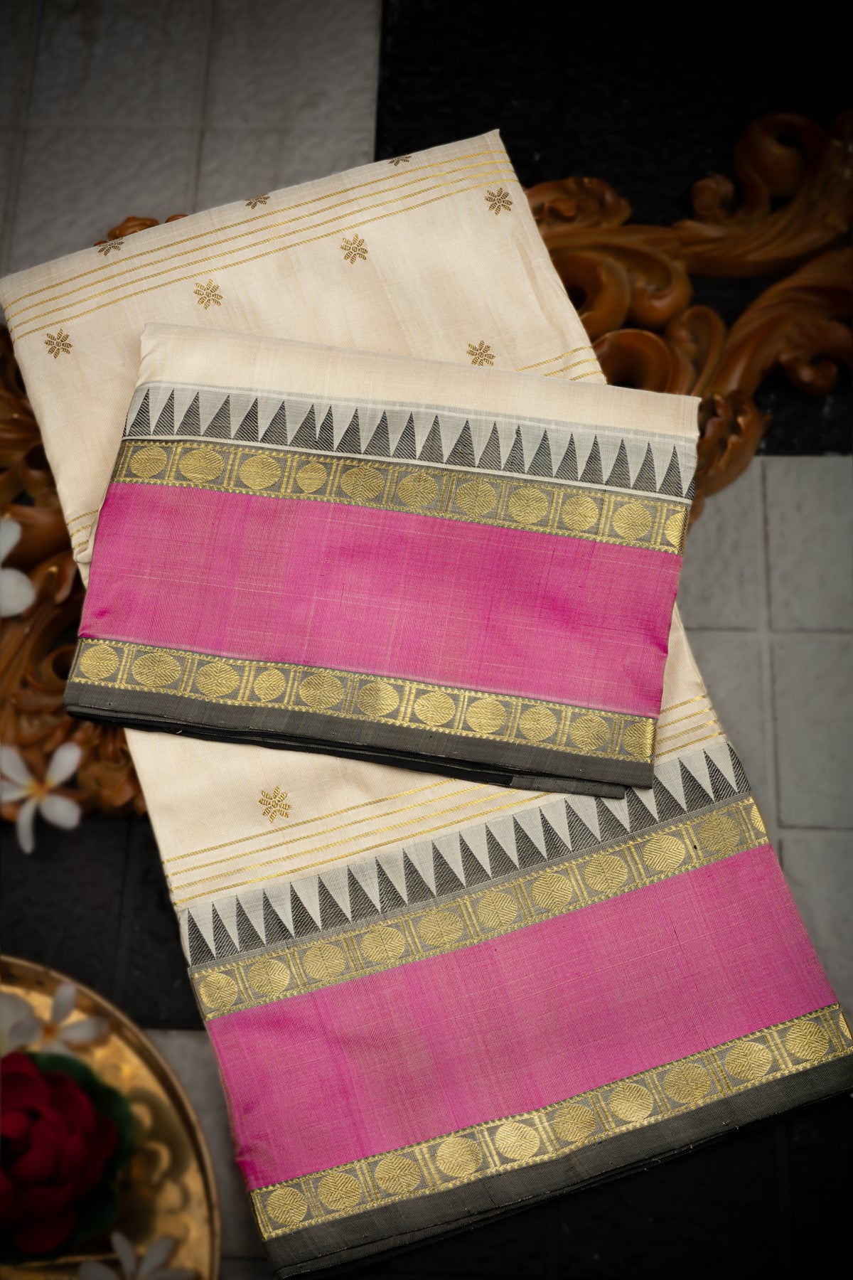 Varamahalakshmi Cream & Black Venkatagiri Buttis Saree